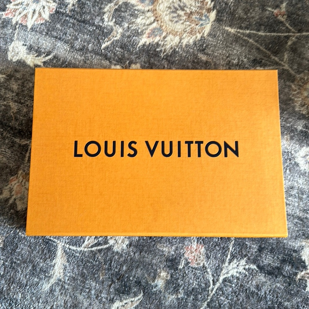 Louis  Vuitton empty magnet lid box with ribbon